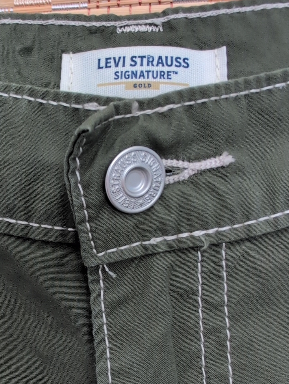 Levi's Dark Olive Cargo Shorts - Picture 5 of 10
